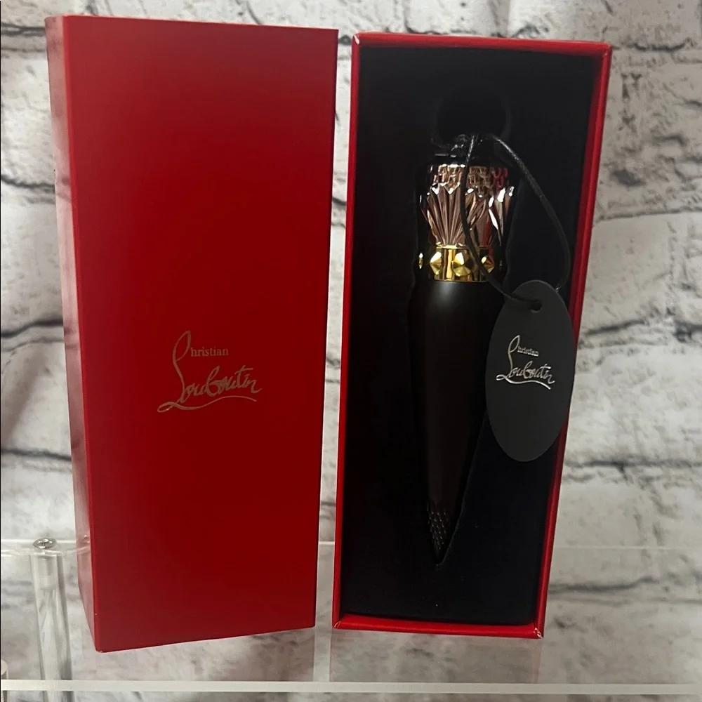 💄 Christian Louboutin Rouge Louboutin Lipstick in Red Dramadouce